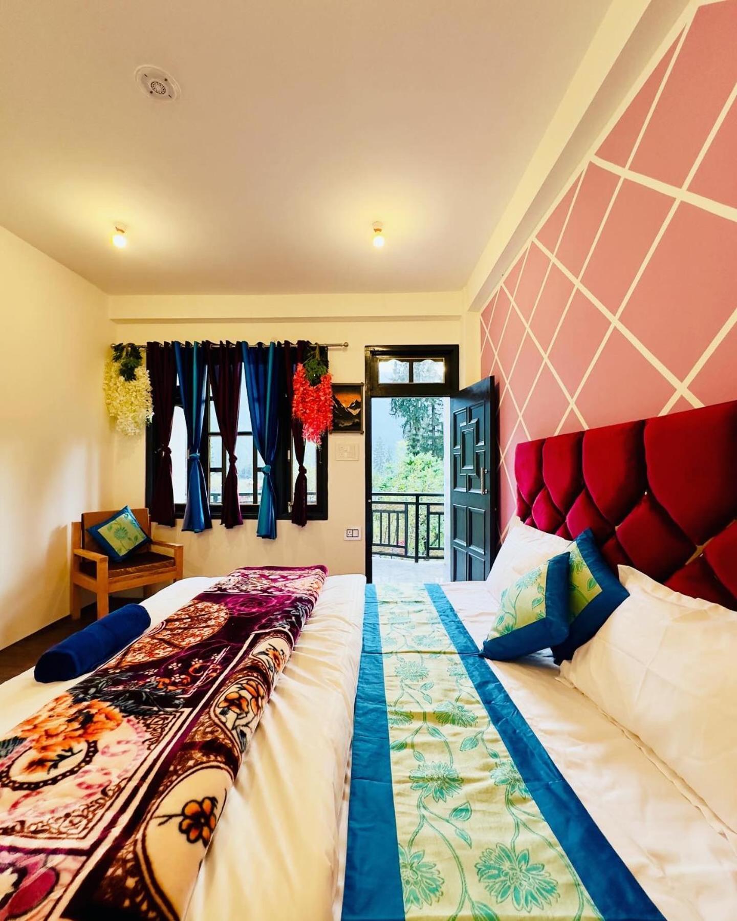 Rare House Hotel Kalgha Exterior photo