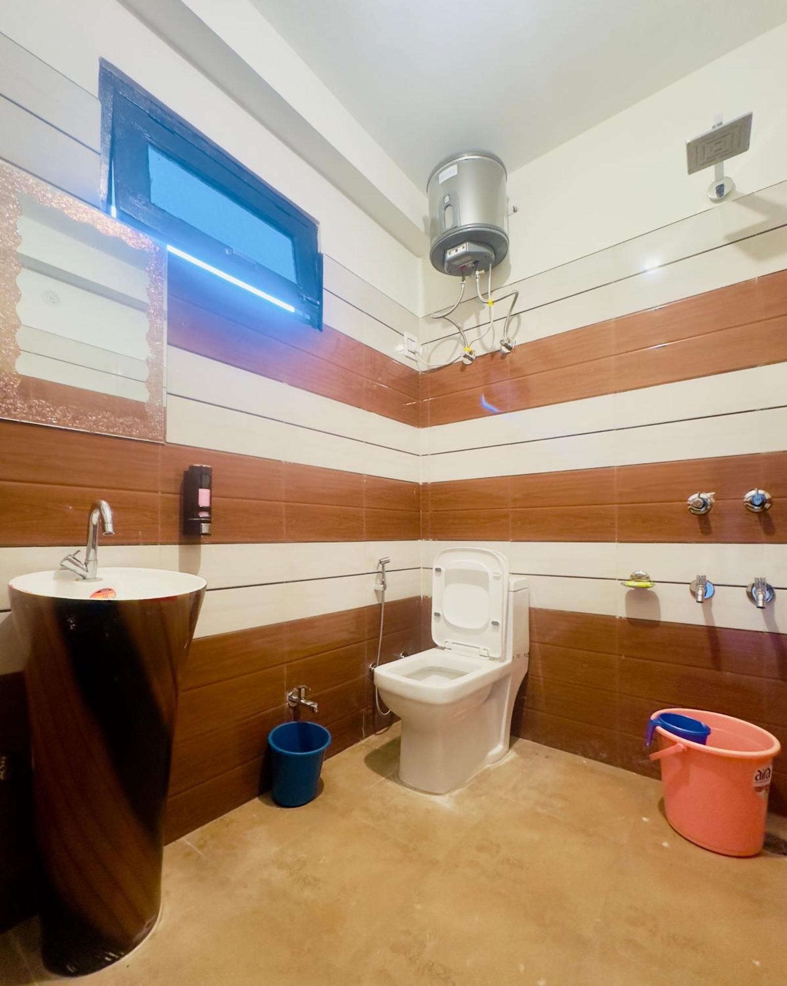Rare House Hotel Kalgha Exterior photo