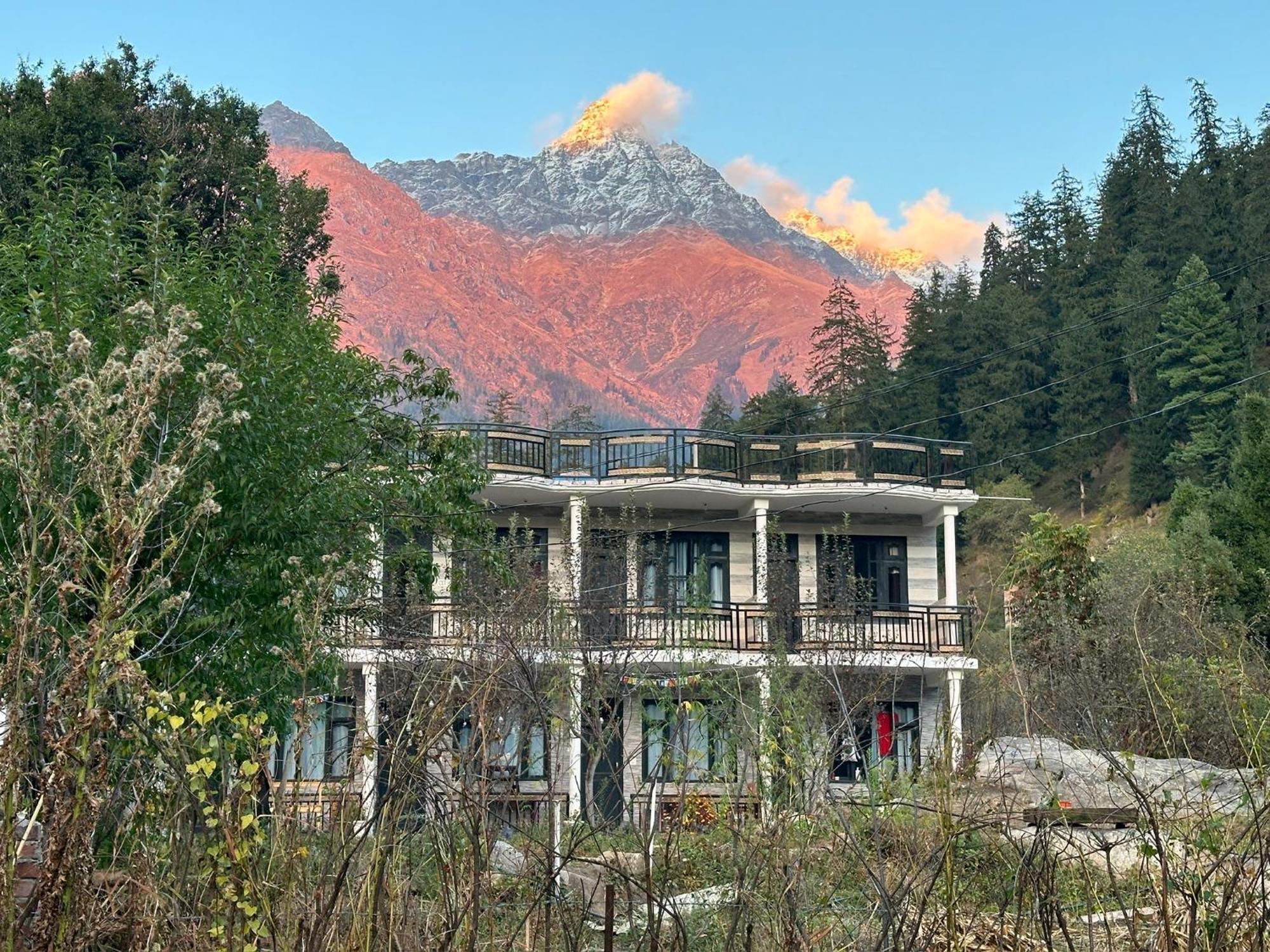 Rare House Hotel Kalgha Exterior photo